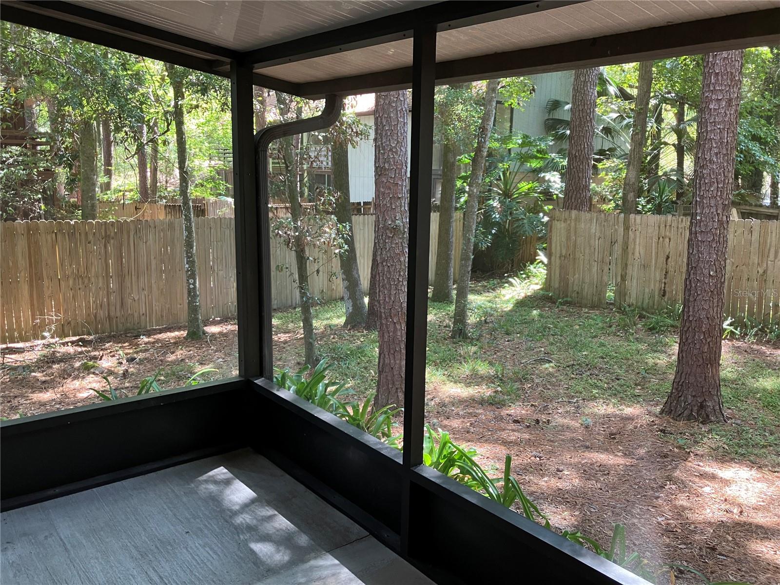 GREEN LEAF - Residential Lease