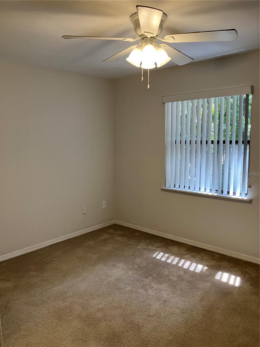 GREEN LEAF - Residential Lease