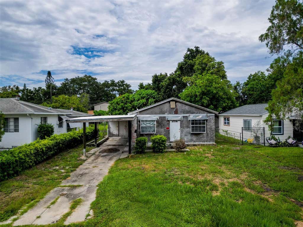 Photo of 5613 20th Avenue S, Gulfport, FL 33707 (MLS # TB8541860)