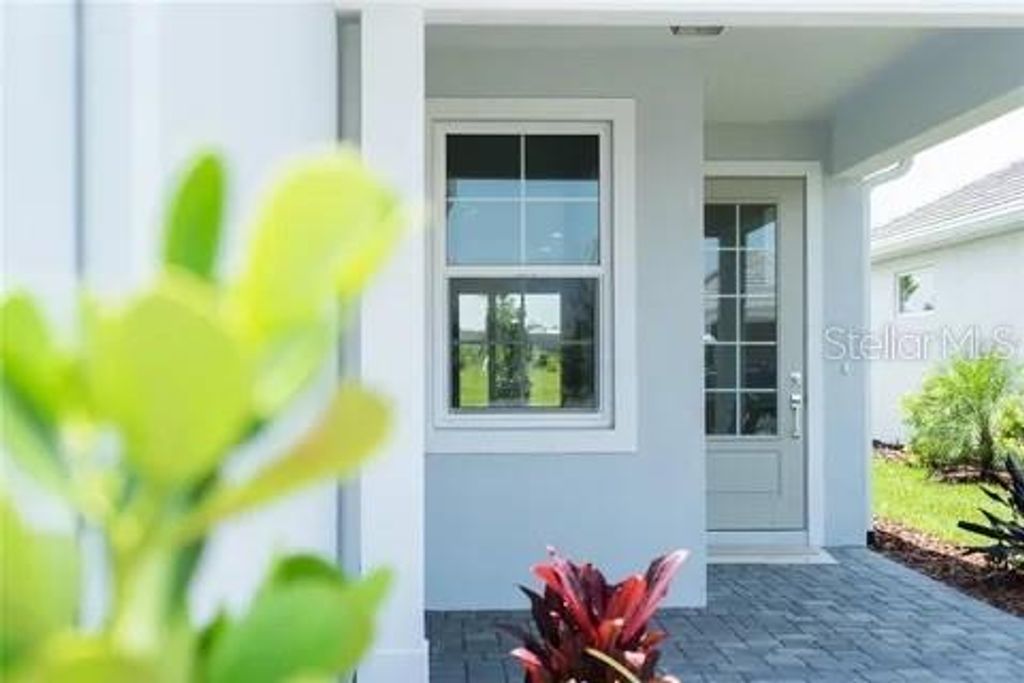 Photo of 8113 Sternway Road, Sarasota, FL 34240 (MLS # A4690848)