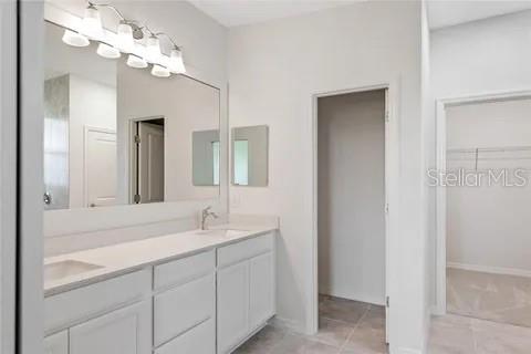 LAKEHOUSE COVE/WATERSIDE PH 5 - Residential