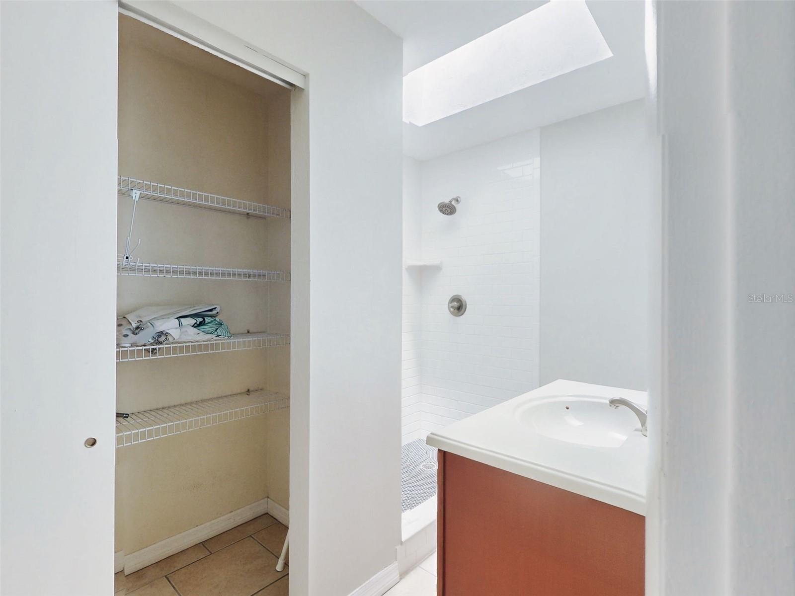 GAS LIGHT SQUARE - Residential