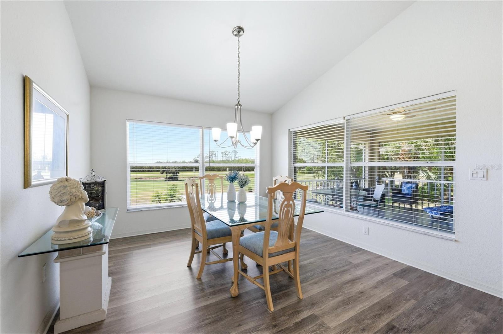 RIVERWOOD - Residential