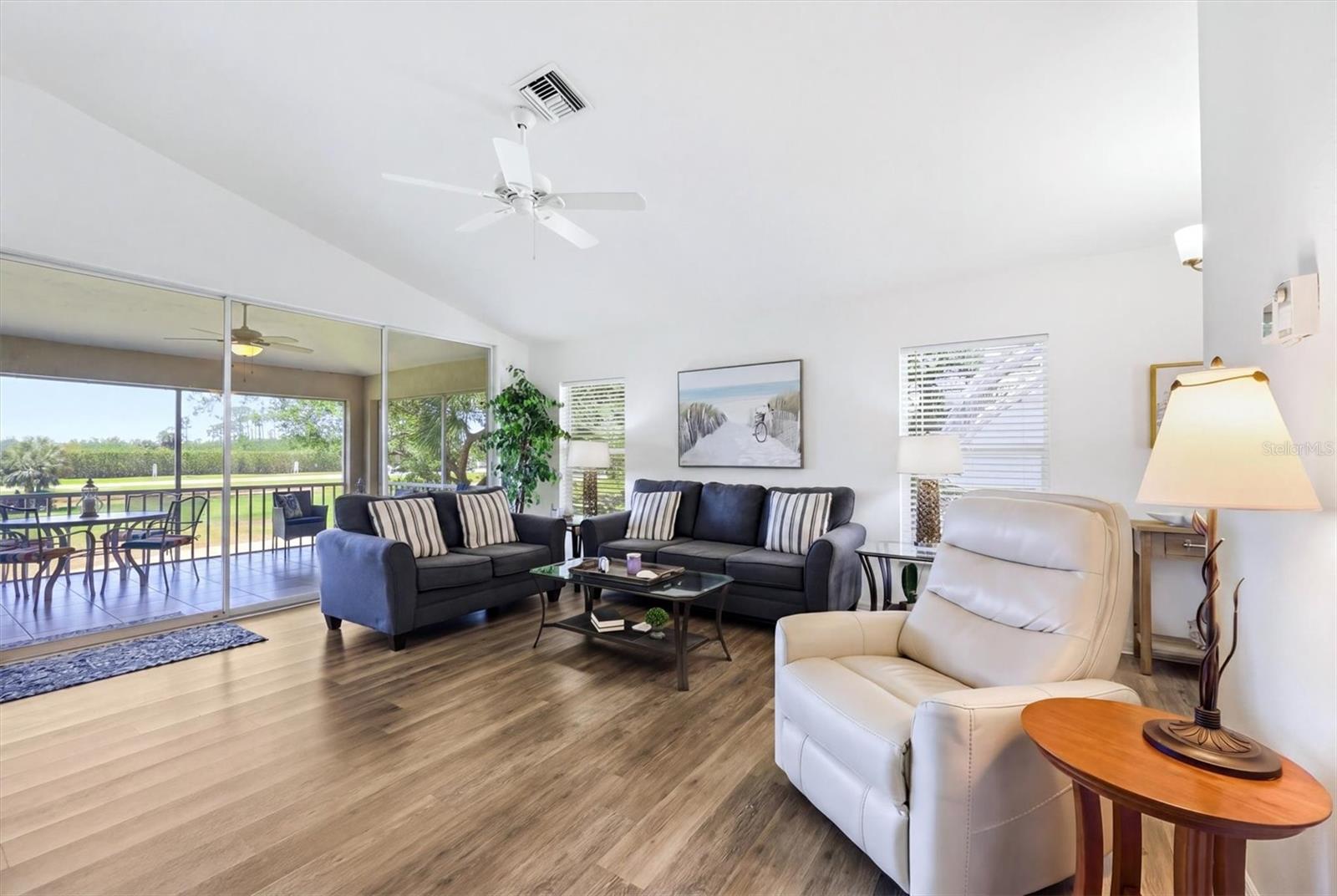 RIVERWOOD - Residential