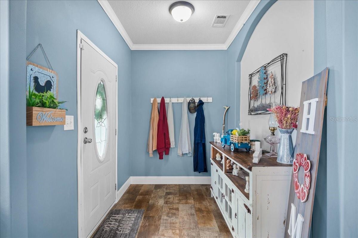 MINI FARM COUNTRY ESTATES - Residential