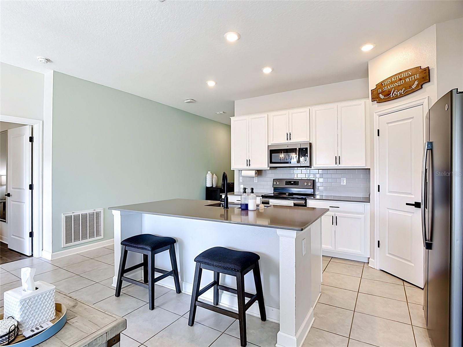 NORTHRIDGE ESTATES - Residential