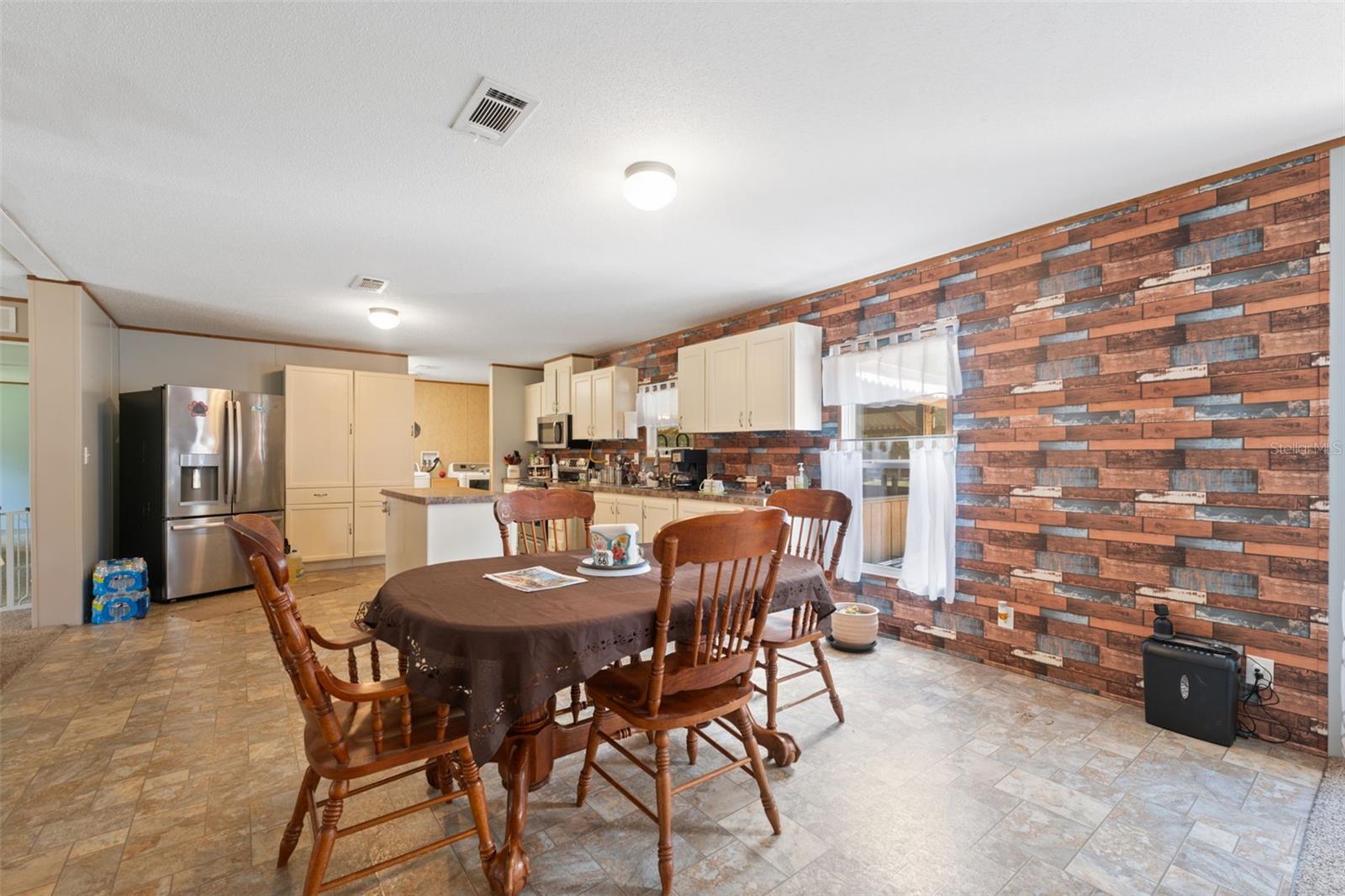 ISTACHATTA ACRES - Residential