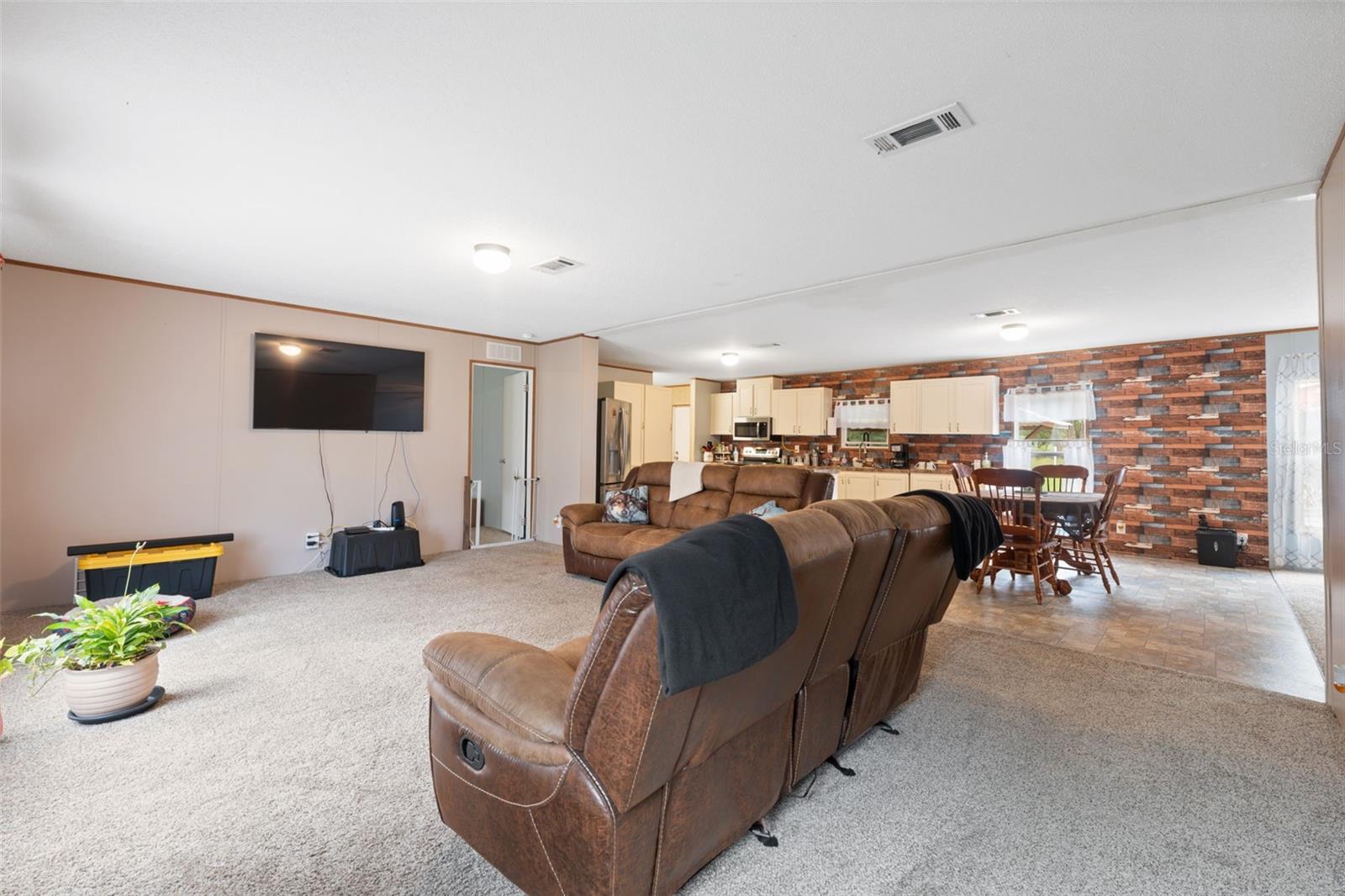ISTACHATTA ACRES - Residential