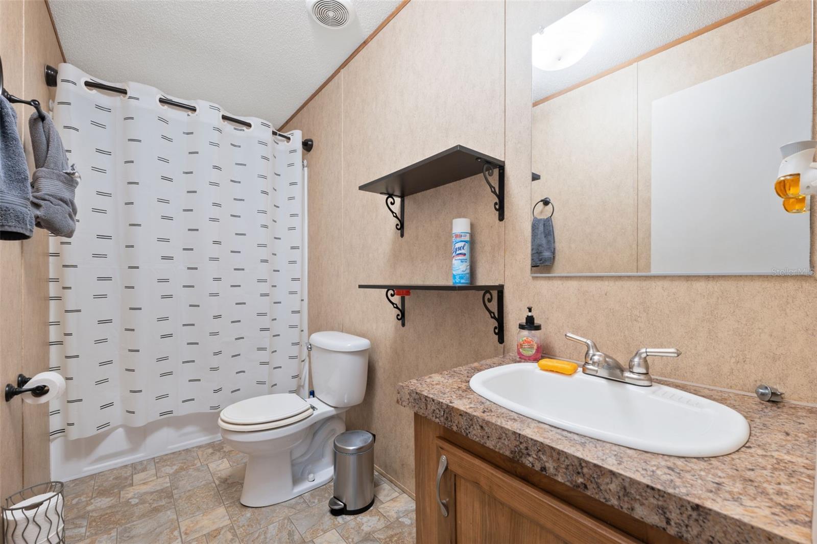 ISTACHATTA ACRES - Residential