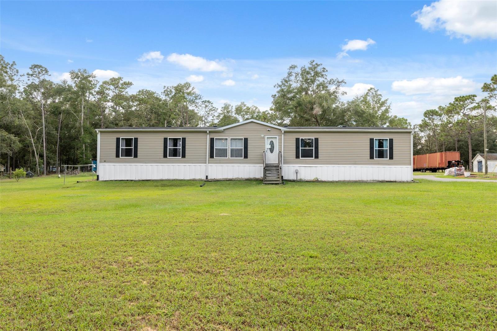 ISTACHATTA ACRES - Residential