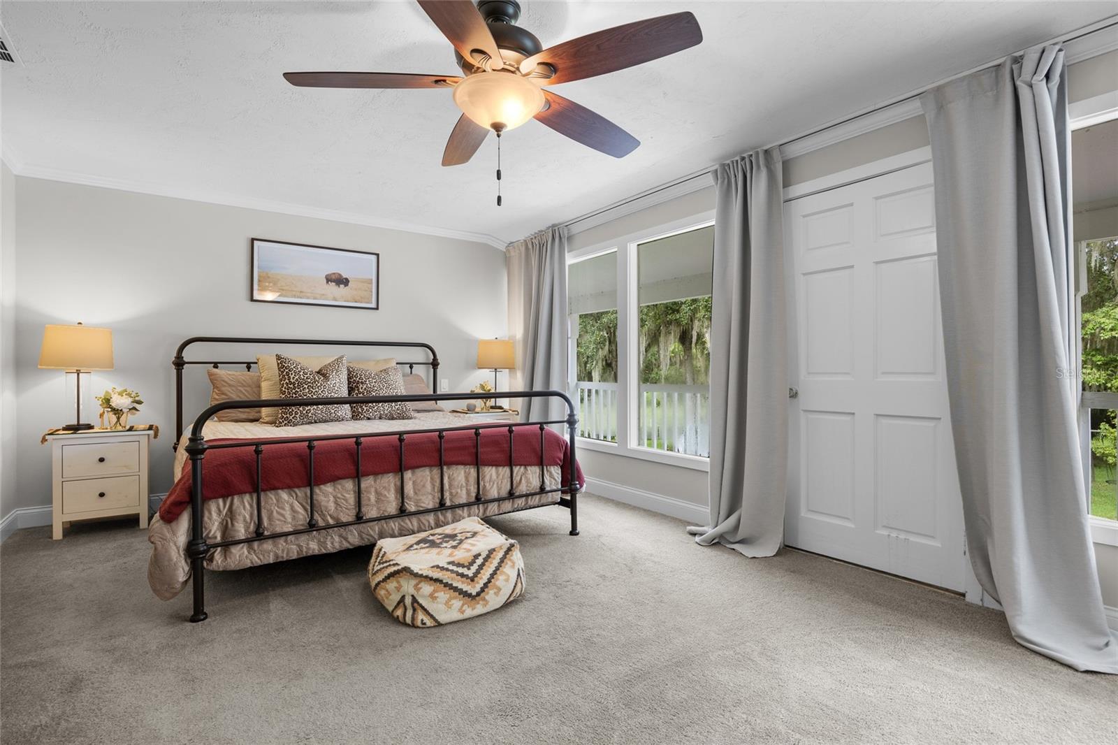 COUNTRY CLUB ESTATE MCINTOSH GRT - Residential
