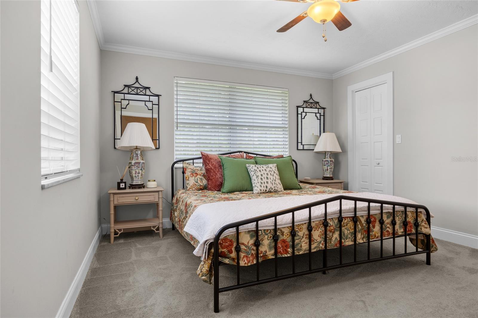 COUNTRY CLUB ESTATE MCINTOSH GRT - Residential
