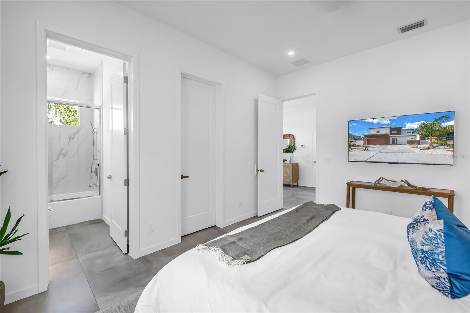 LOMA LINDA PARK - Residential Lease