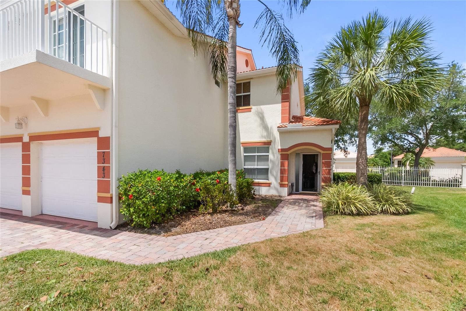 7343 FOUNTAIN PALM CIRCLE na