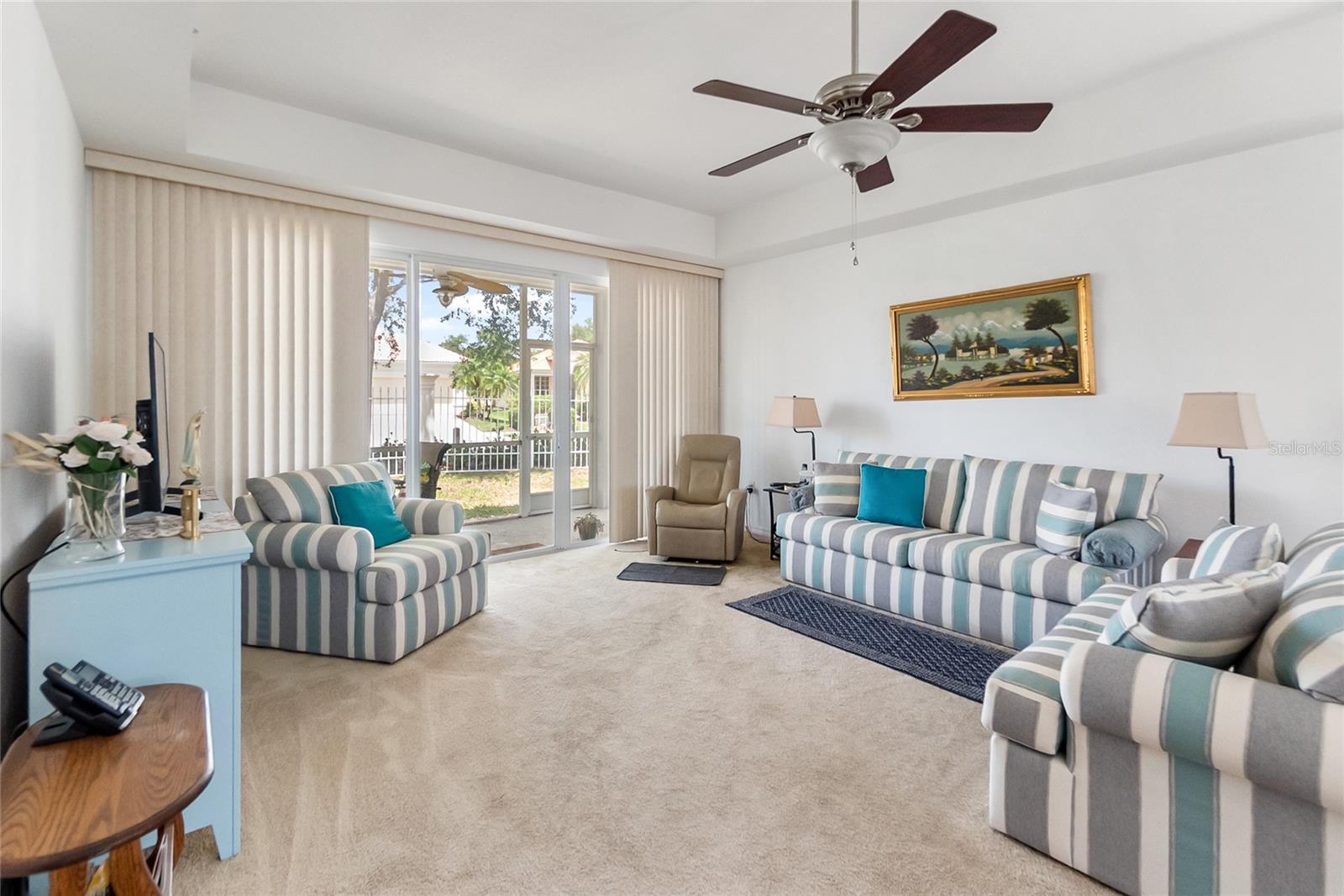 PALM GROVE - Residential