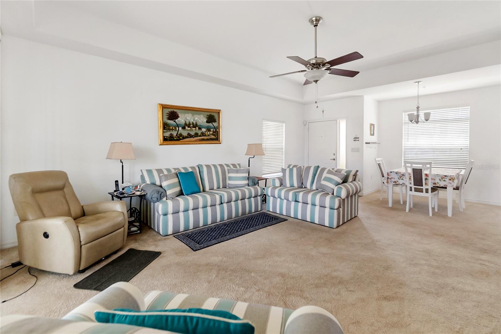 PALM GROVE - Residential