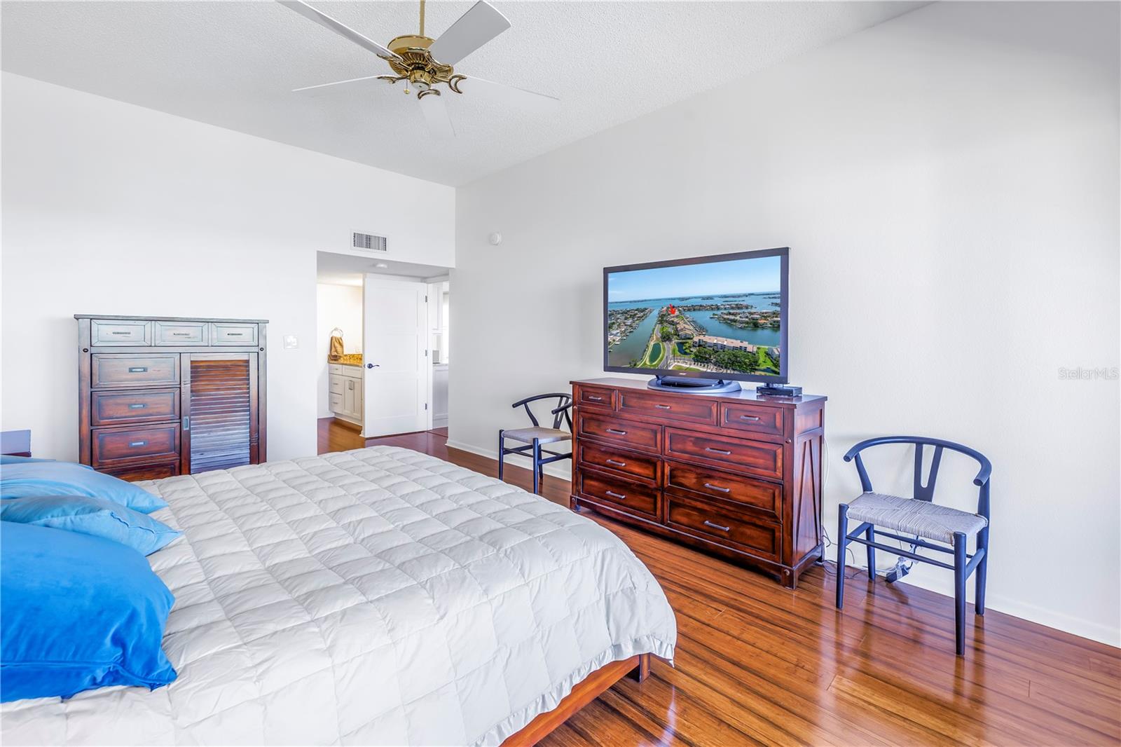 KIPPS COLONY AT PASADENA YACHT/CNTRY CLUB - Residential