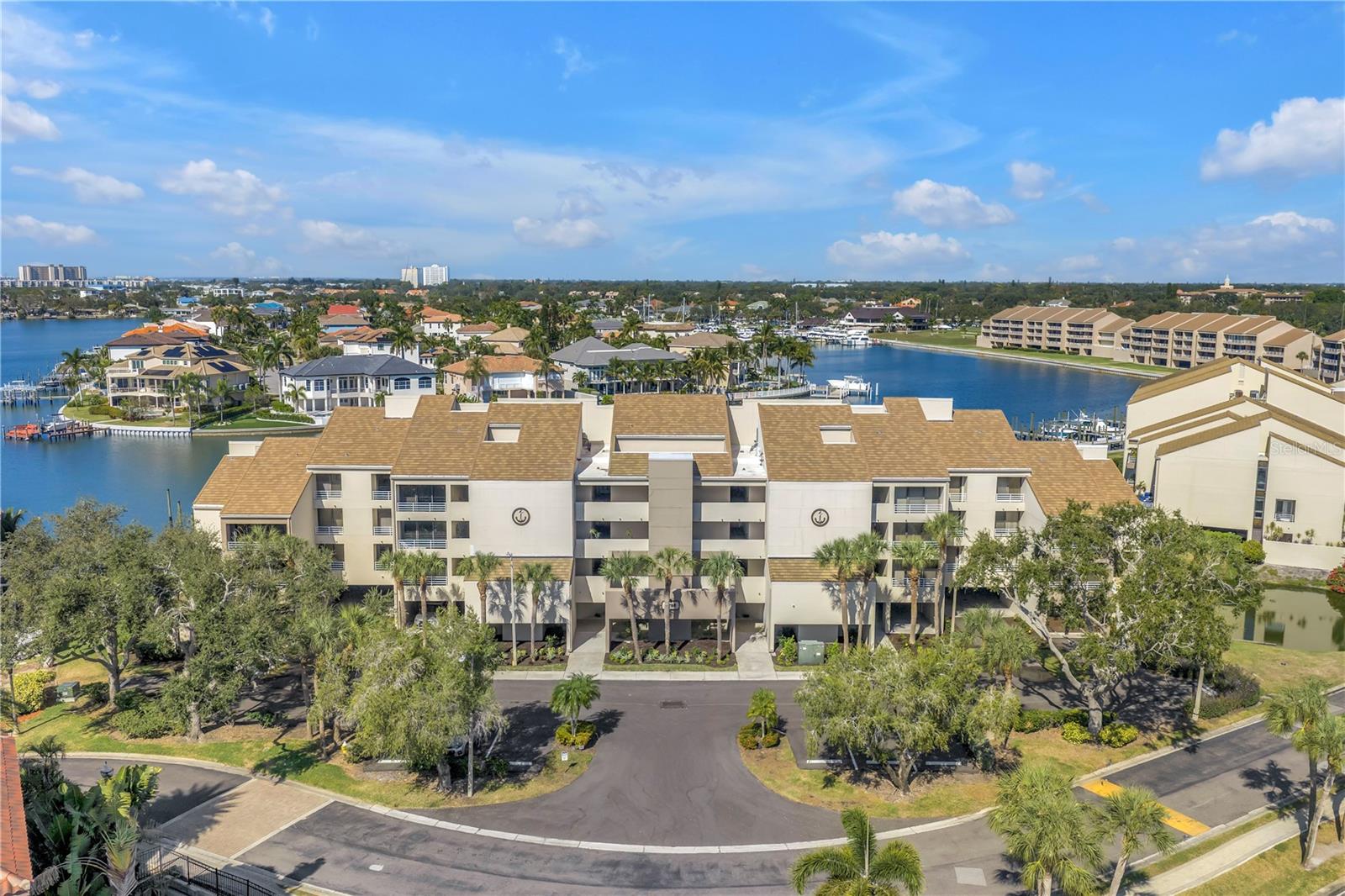 KIPPS COLONY AT PASADENA YACHT/CNTRY CLUB - Residential