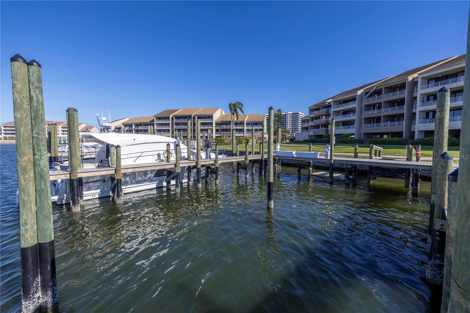 KIPPS COLONY AT PASADENA YACHT/CNTRY CLUB - Residential