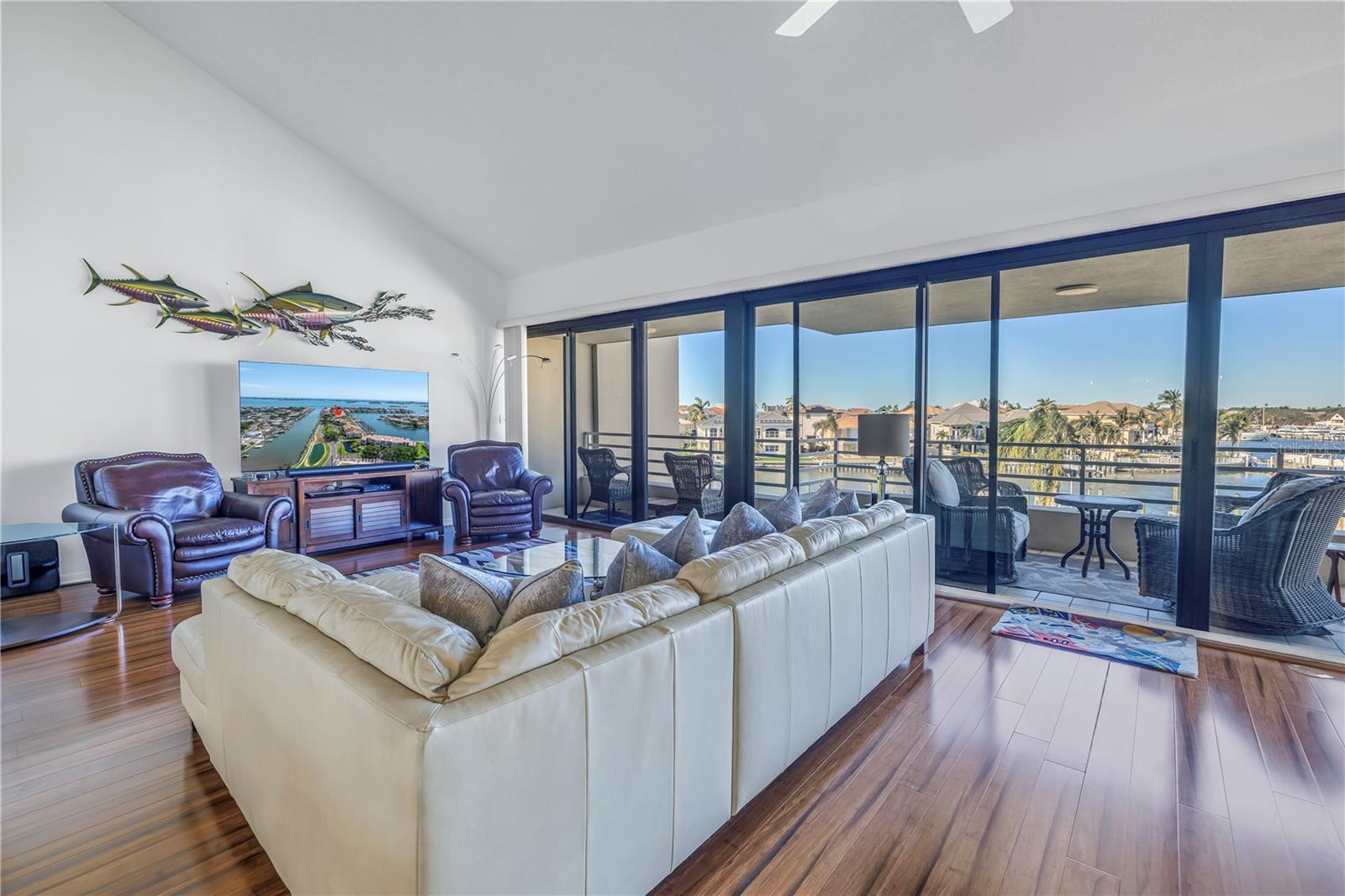 KIPPS COLONY AT PASADENA YACHT/CNTRY CLUB - Residential