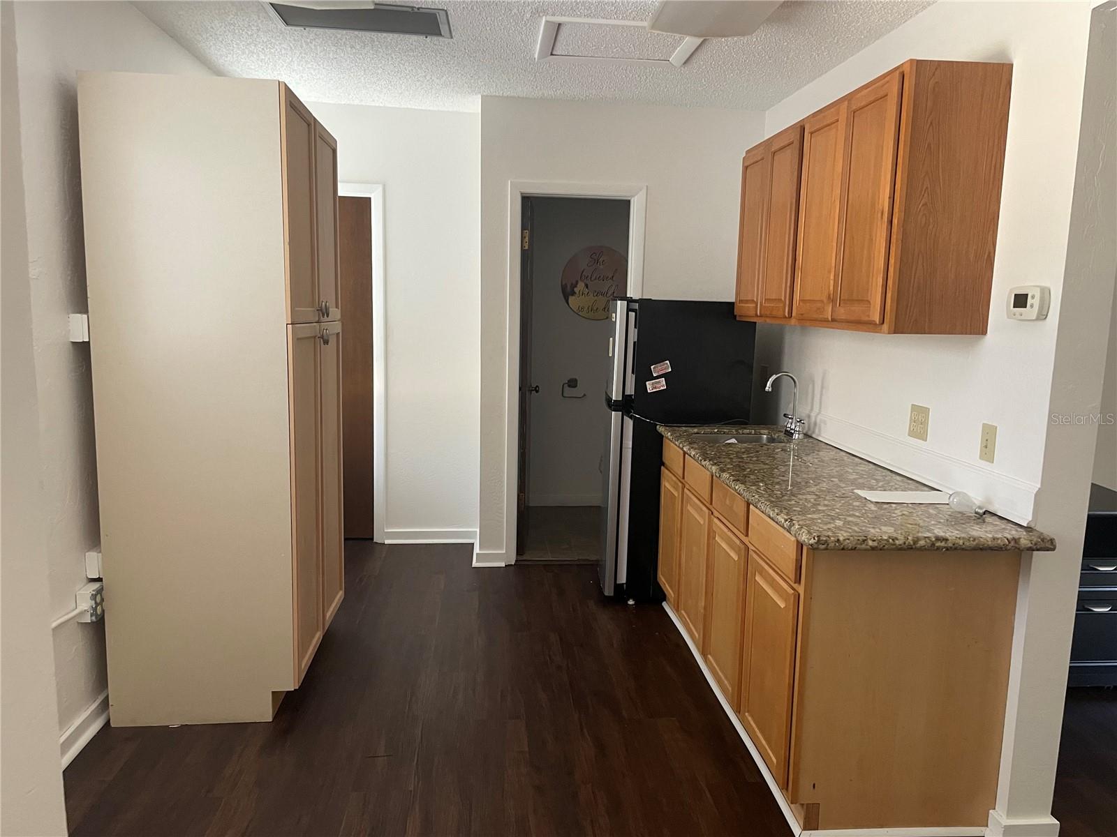 FULLER EDNA G REV - Commercial Lease