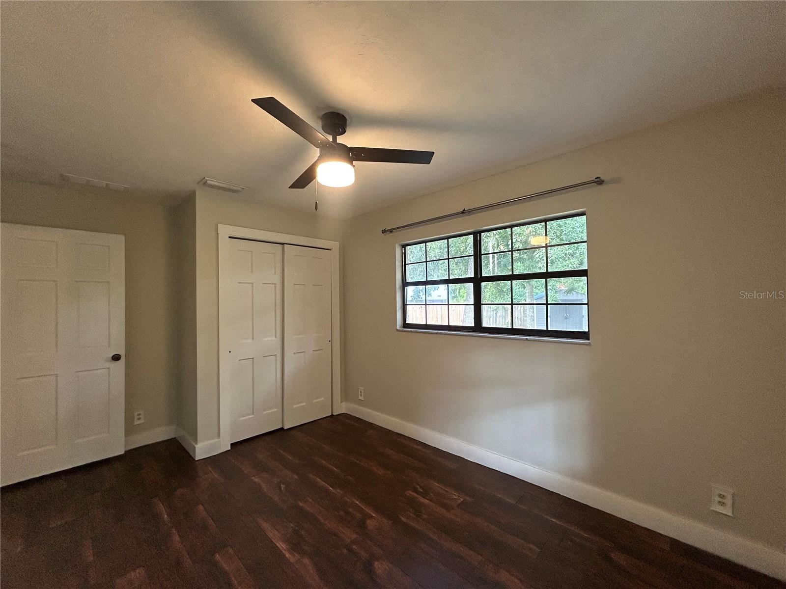 VALLEY THE - Residential Lease