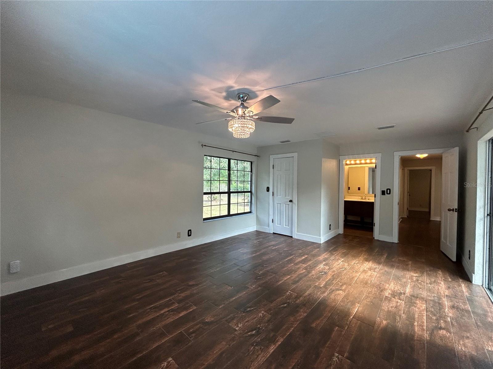 VALLEY THE - Residential Lease