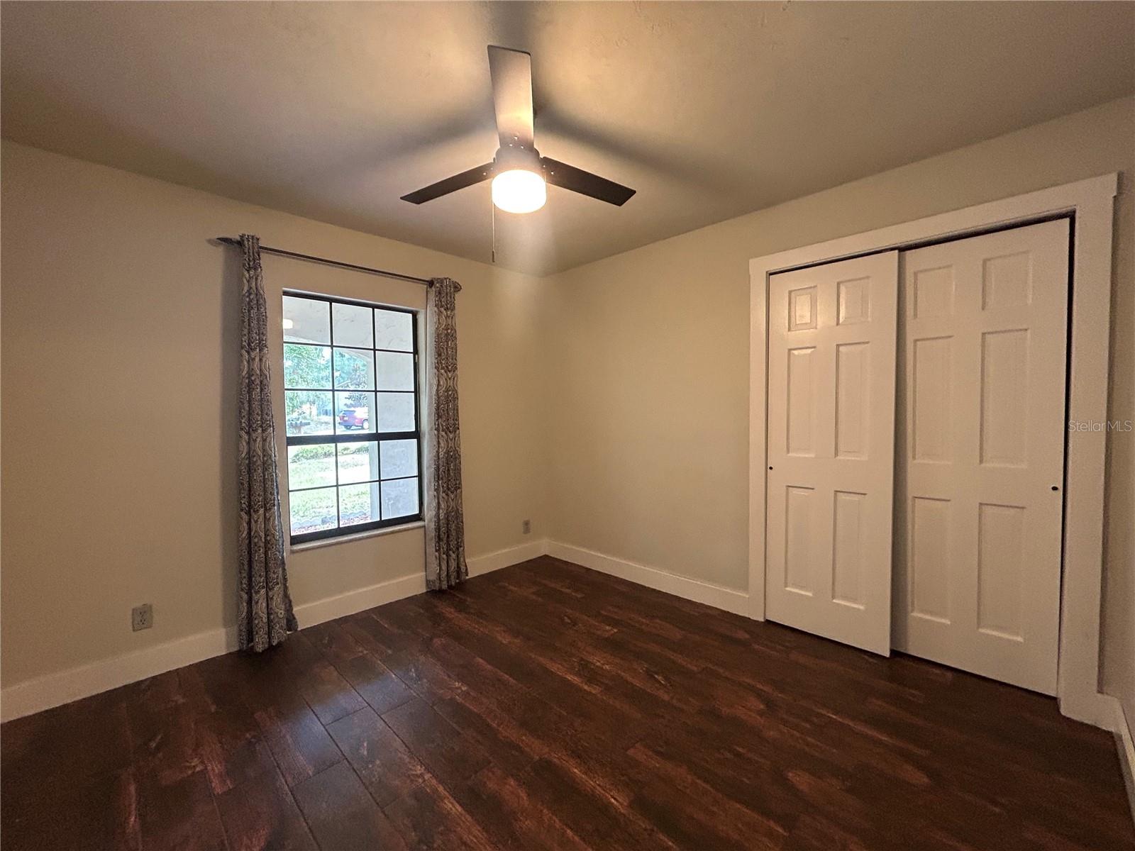 VALLEY THE - Residential Lease