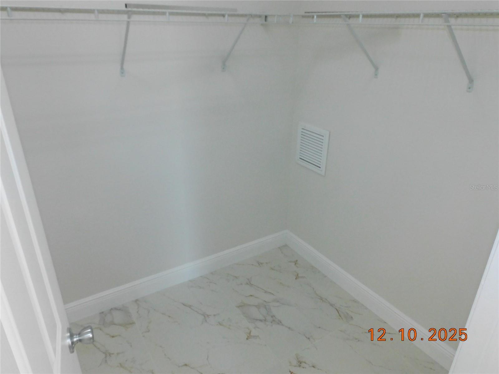 SHINGLE CREEK RESERVE AT THE OAKS PH 5 - Residential