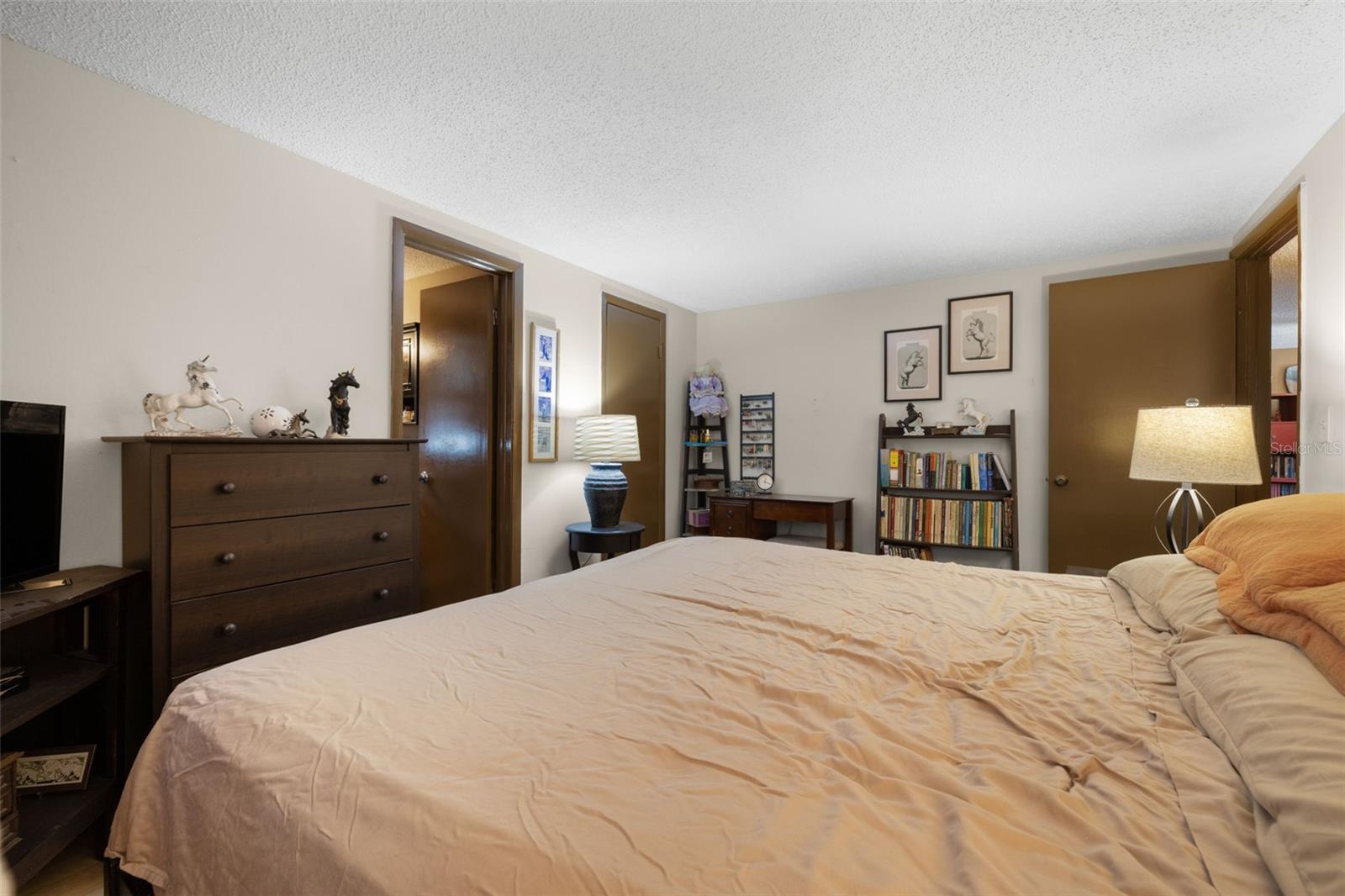 RIDGE CREST GARDENS - Residential