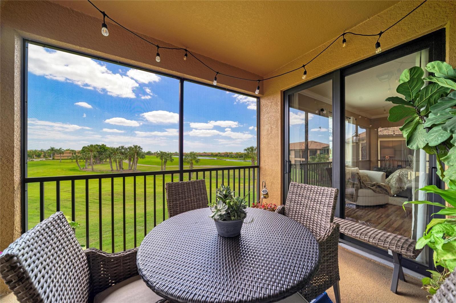 RIVER STRAND - Residential