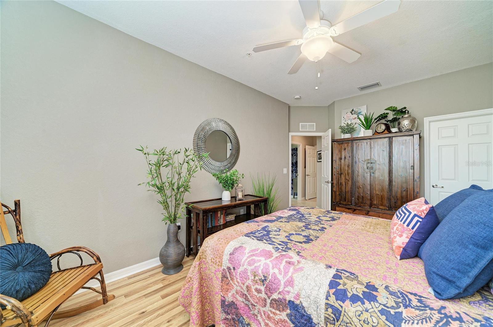 RIVER STRAND - Residential