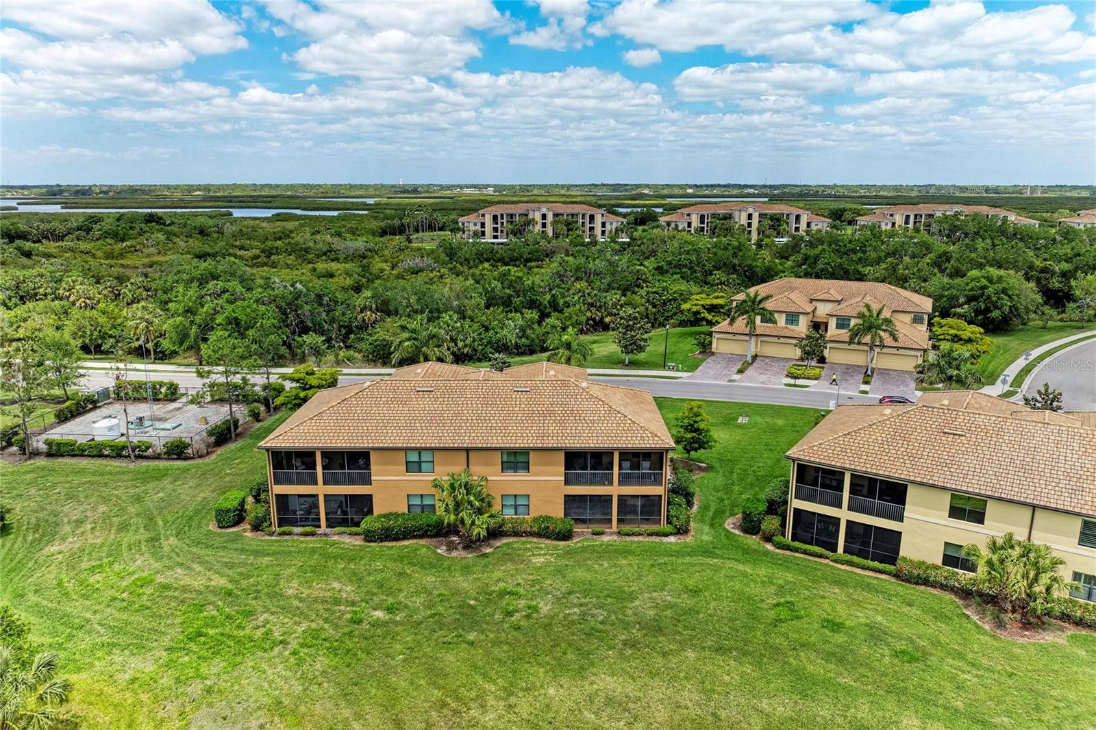 RIVER STRAND - Residential