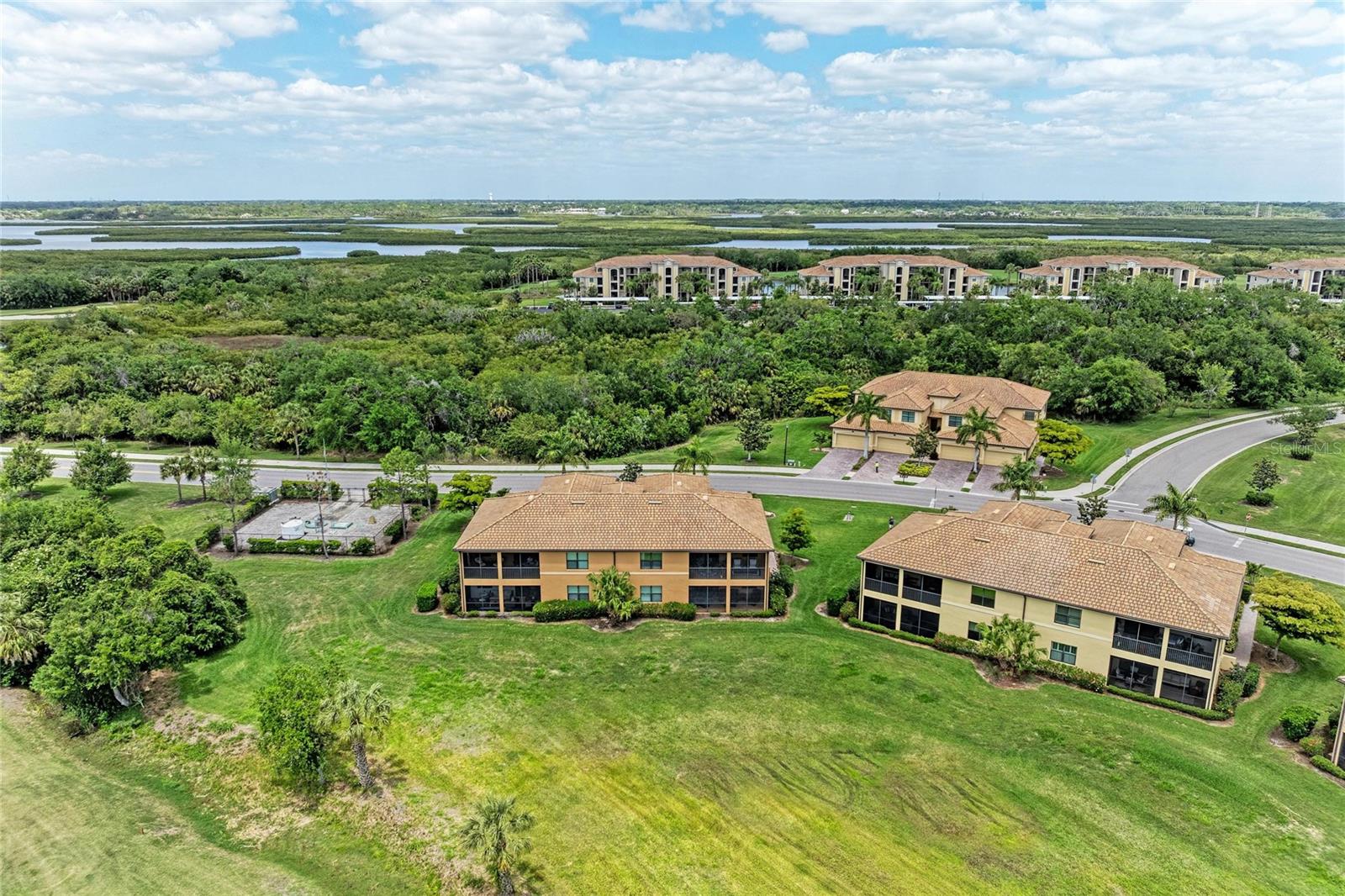 RIVER STRAND - Residential