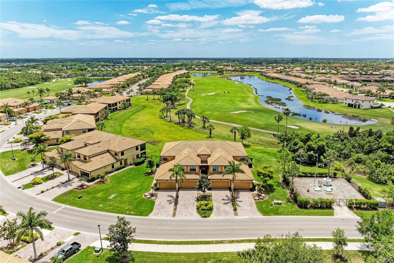 RIVER STRAND - Residential