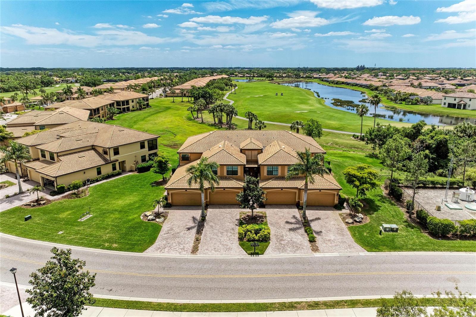 RIVER STRAND - Residential