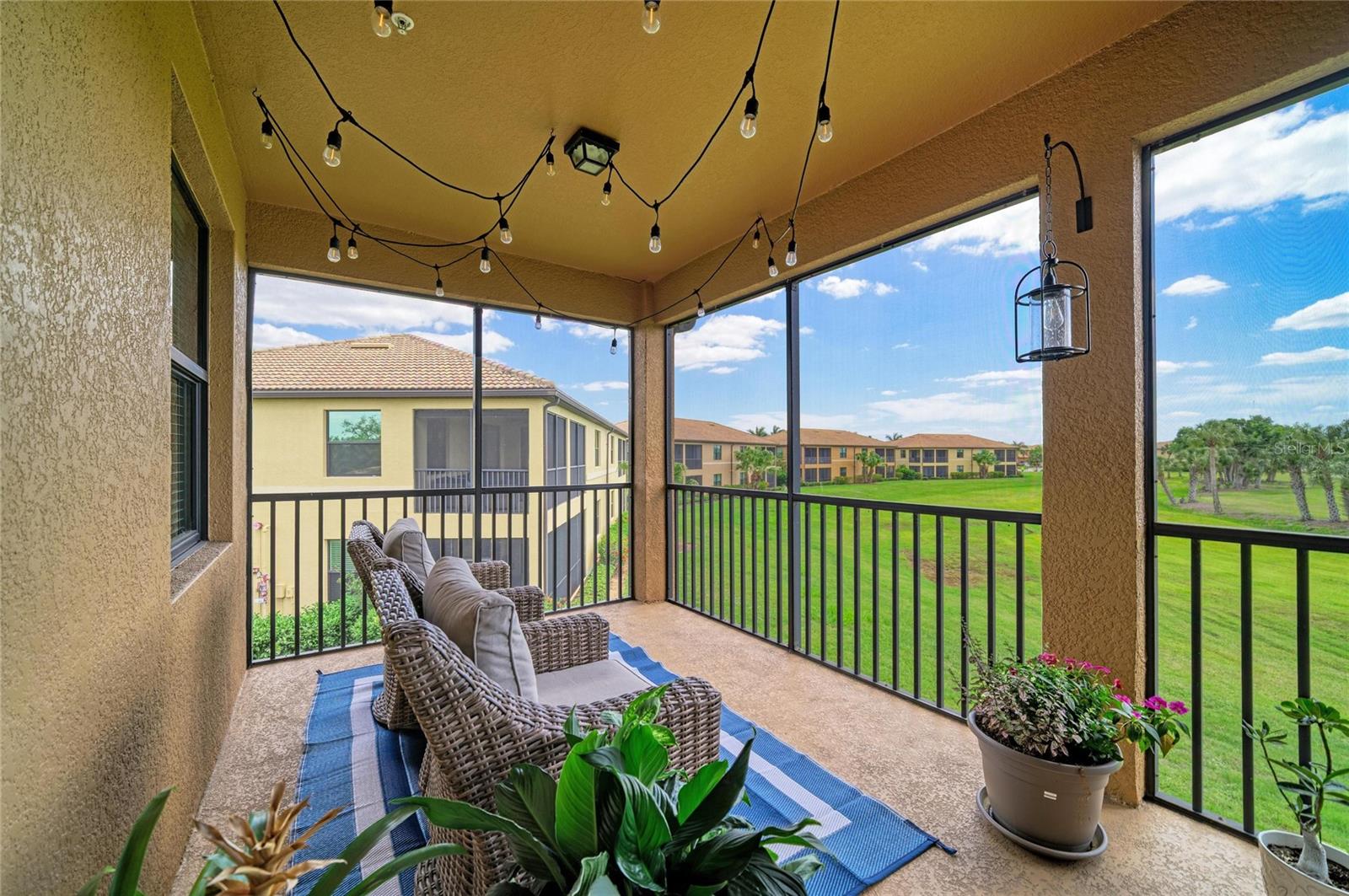 RIVER STRAND - Residential