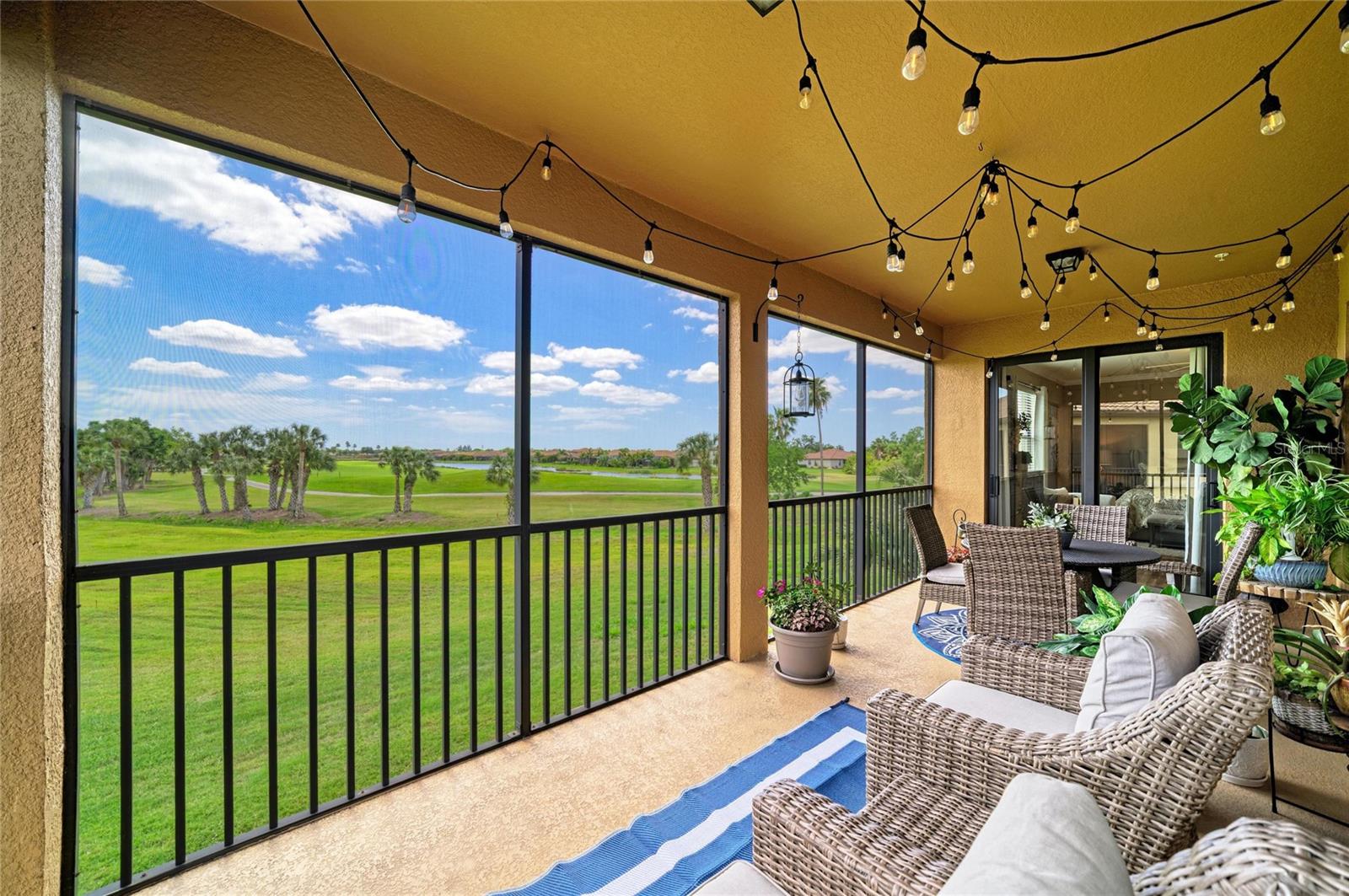 RIVER STRAND - Residential