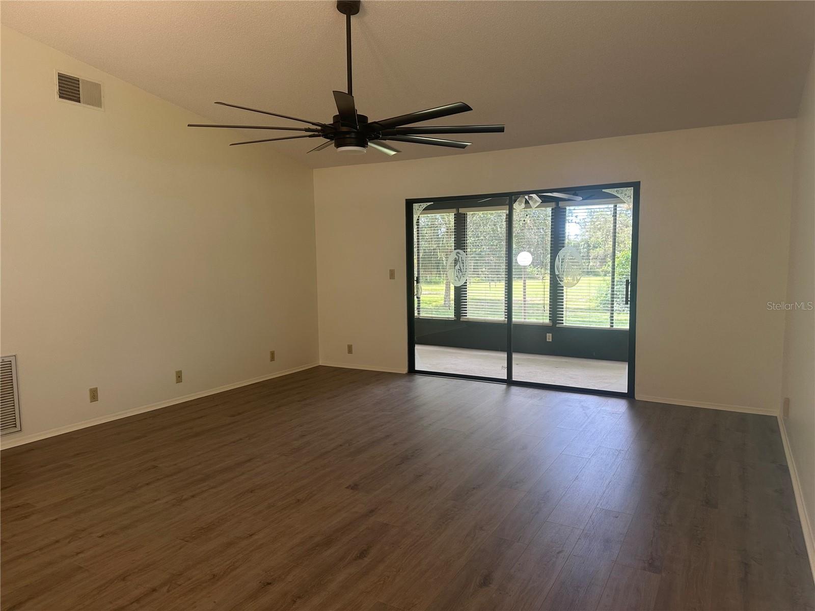 CURRY COVE - Residential