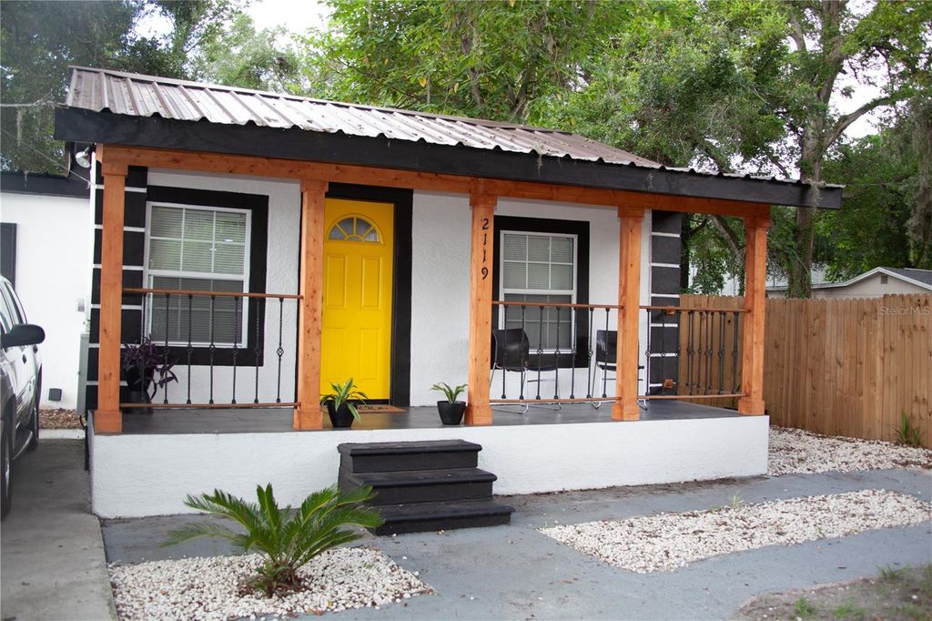 Photo of 2119 E Ellicott Street, Tampa, FL 33610 (MLS # TB8410352)