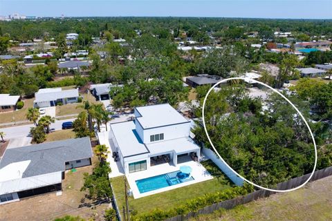 2232 GROVE STREET SARASOTA FL 34239