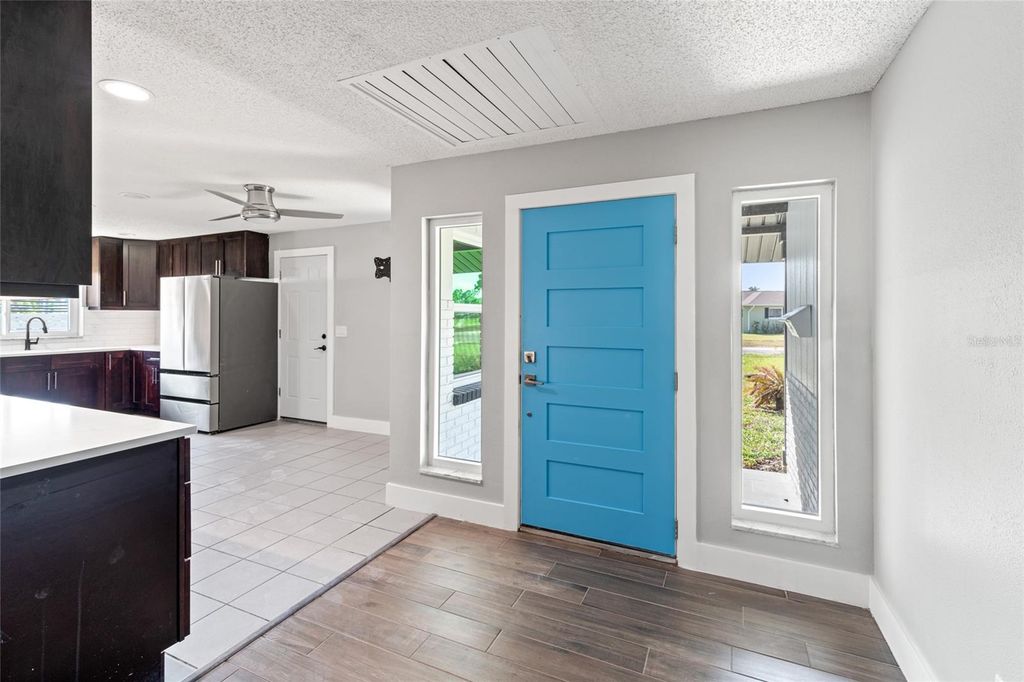 Photo of 6070 Denver Street NE, St Petersburg, FL 33703 (MLS # TB8438756)