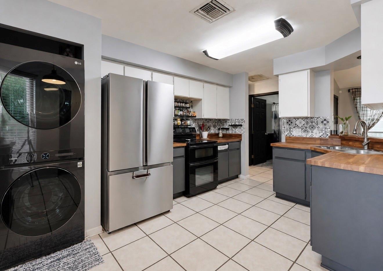 OAKDALE RIVERVIEW ESTATES UN 2 - Residential