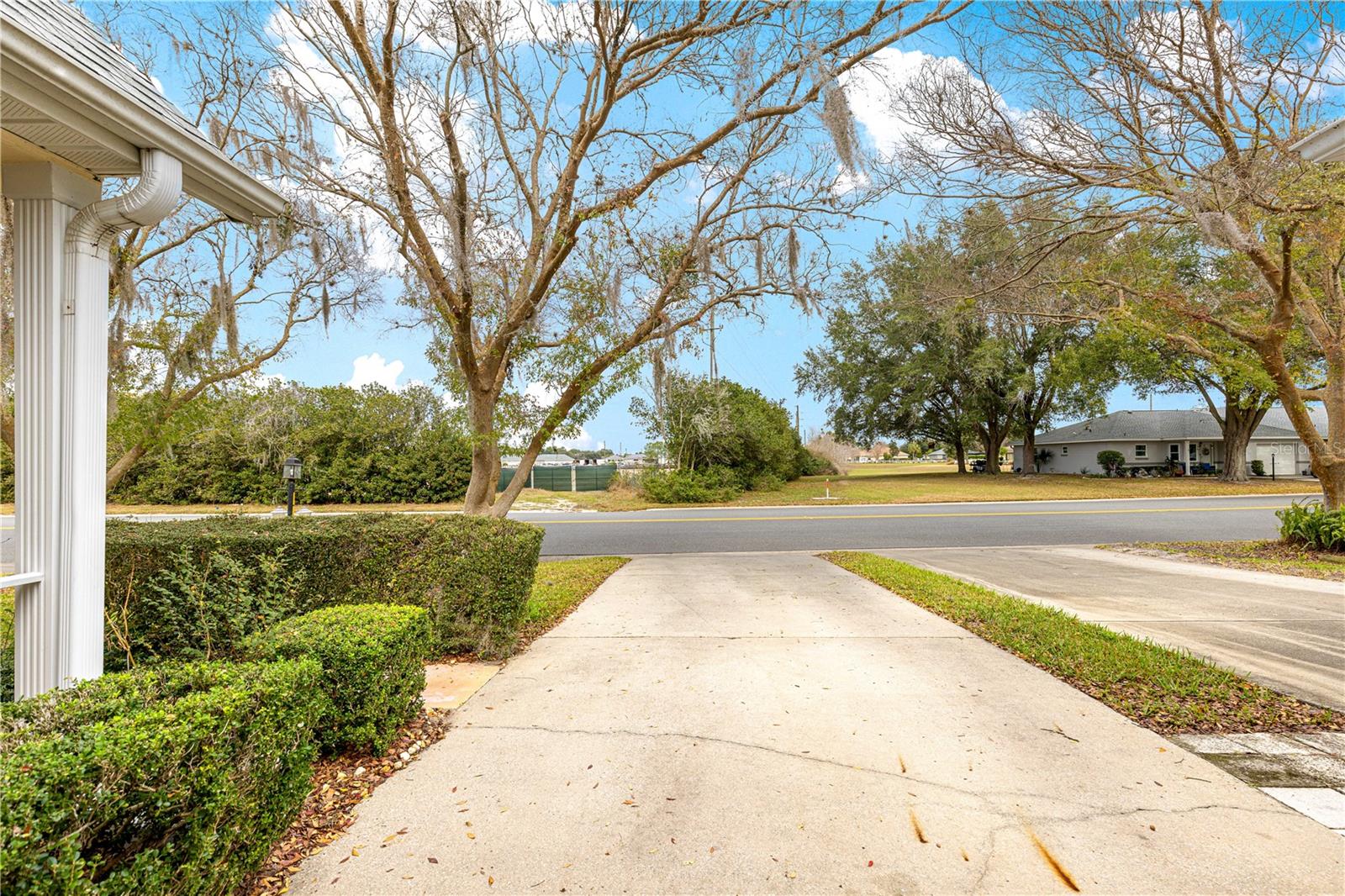 ON TOP OF THE WORLD - Residential