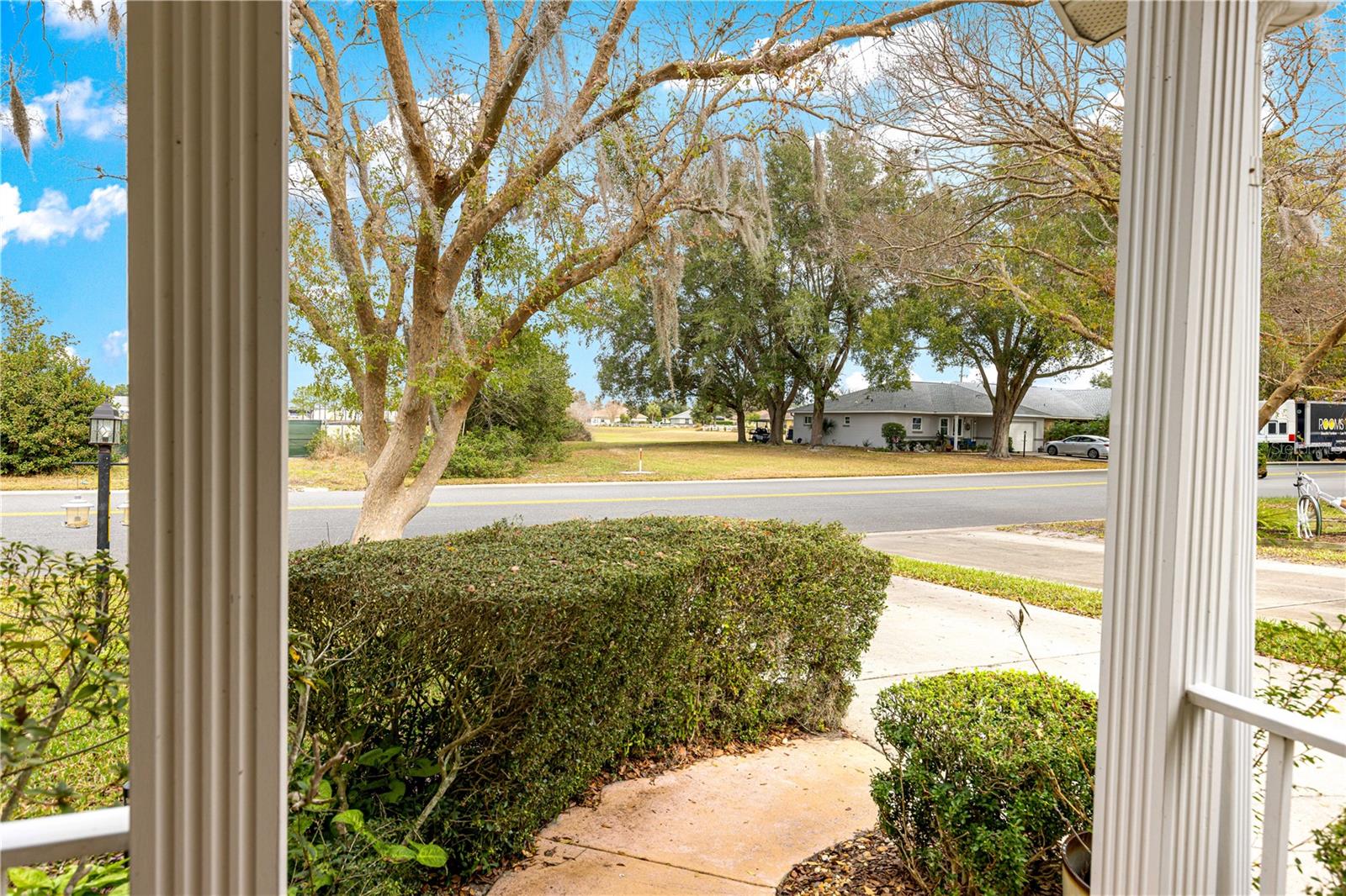 ON TOP OF THE WORLD - Residential