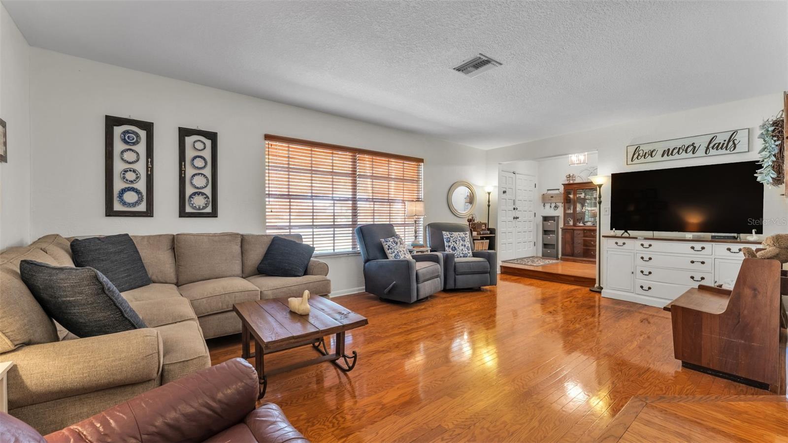 CHRISTINA WOODS - Residential