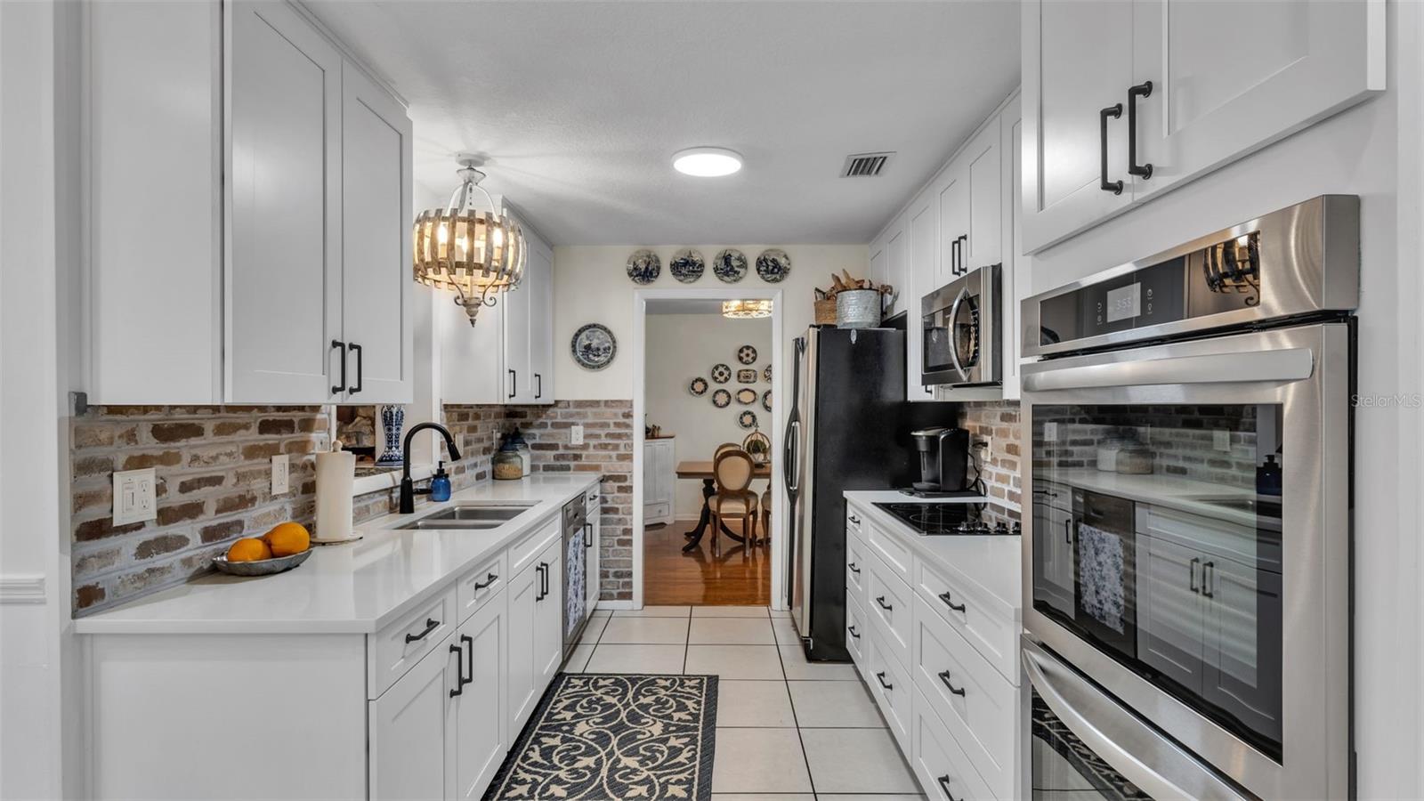 CHRISTINA WOODS - Residential