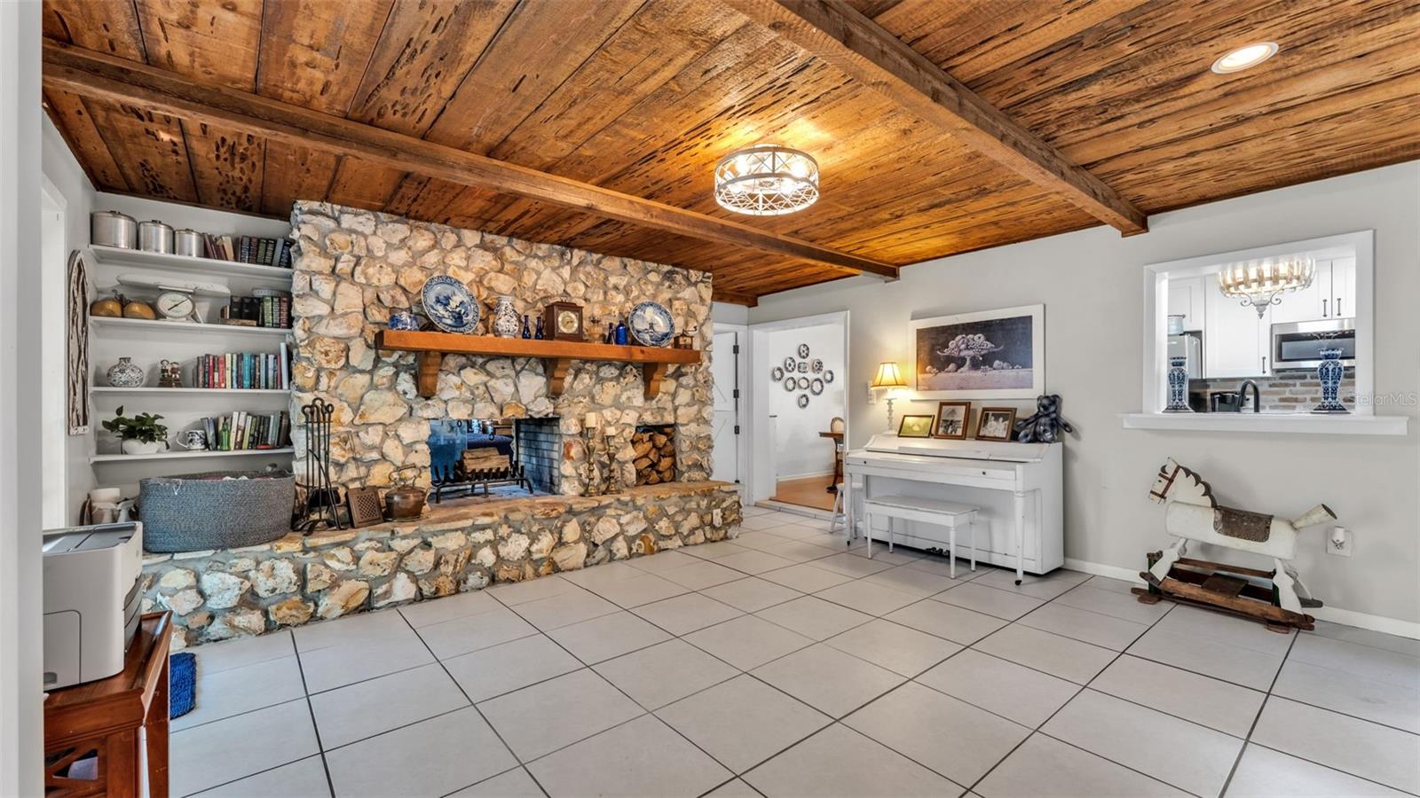 CHRISTINA WOODS - Residential