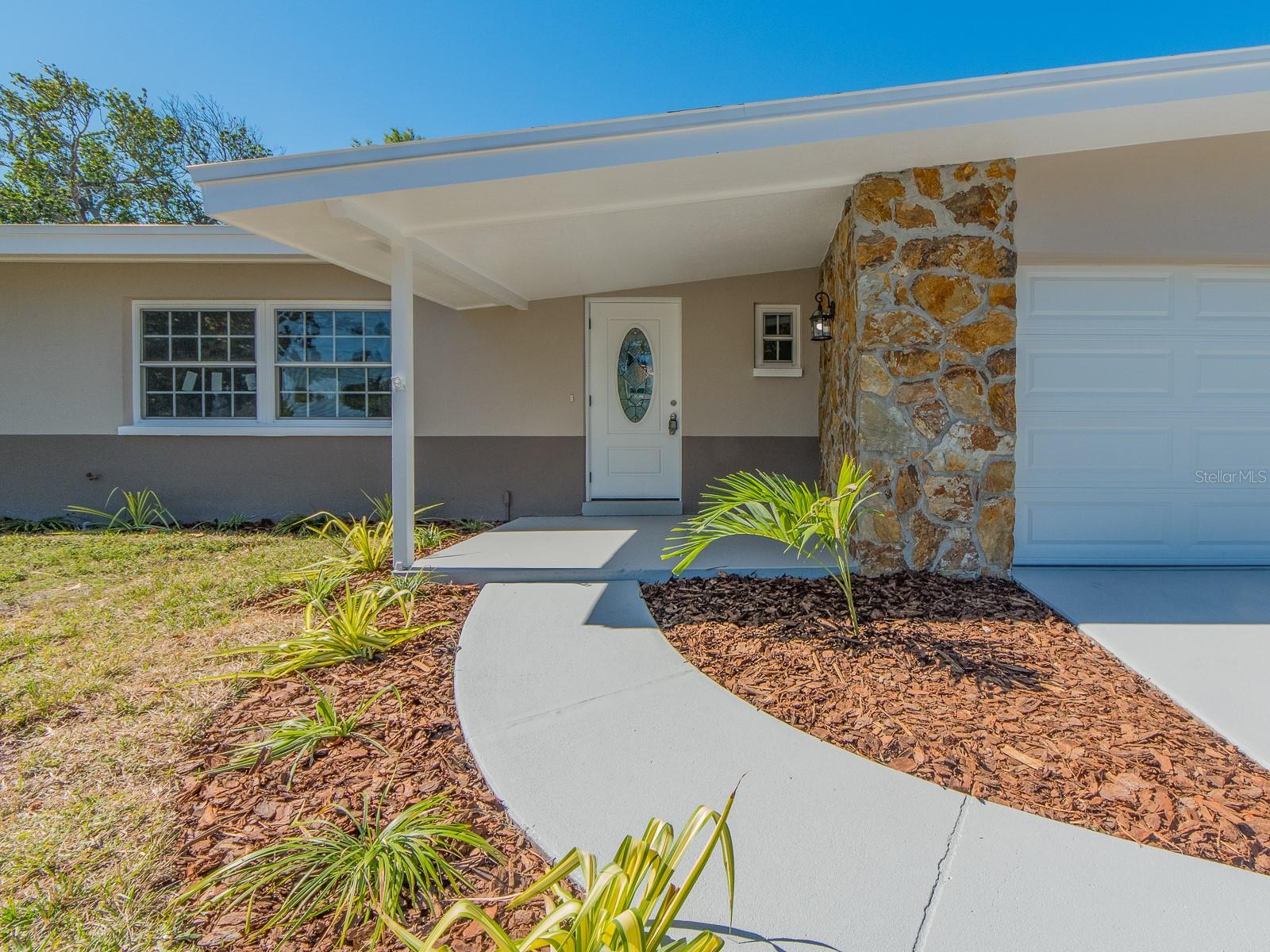 1596 S EVERGREEN AVENUE