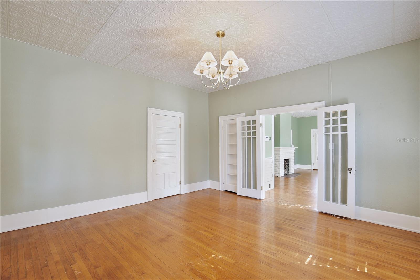 PINE HGTS - Residential